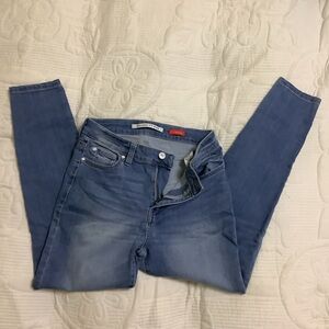 Celebrity Pink Jeans. Size: 9